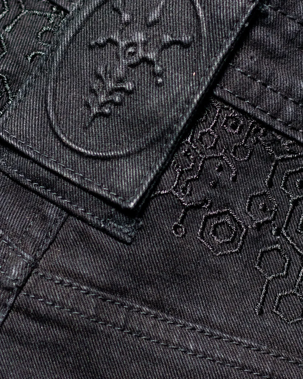 Pants Men / Stretchy Denim Digital Embroidery - Black KAMBOZII